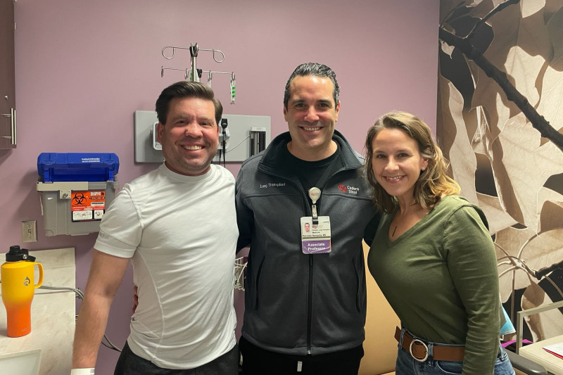 Chris McCain (left) and his wife Liz (right) with Reinaldo Rampolla, MD, at Cedars-Sinai. Photo Courtesy of Chris McCain.